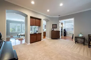 220 Cashman Cir, Sacramento, CA 95835 - Photo 5