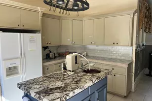 8734 Sotheby Ct, Fair Oaks, CA 95628 - Photo 9