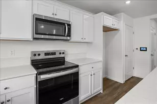 18462 Waterfront Wy, Lathrop, CA 95330 - Photo 9