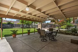 51 Angel Island Cir, Sacramento, CA 95831 - Photo 27