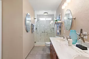 51 Angel Island Cir, Sacramento, CA 95831 - Photo 17