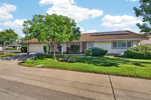 131 Parkshore Cir, Sacramento, CA 95831 - Photo 3