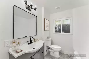 211 E Yorkshire Dr, Stockton, CA 95207 - Photo 15