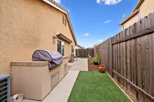 1498 Bushy Tail St, Roseville, CA 95747 - Photo 27
