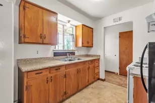 4518 Meadow Way, Olivehurst, CA 95961 - Photo 19