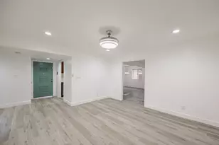 6920 Maita Cir, Sacramento, CA 95820 - Photo 11