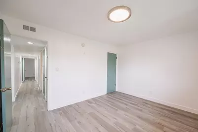 6920 Maita Circle, Sacramento, CA 95820 - Photo 15
