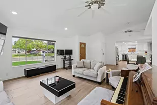 5522 21st Ave, Sacramento, CA 95820 - Photo 5
