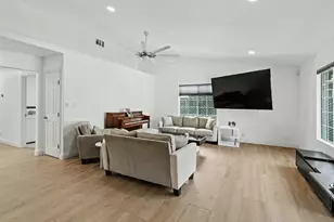 5522 21st Ave, Sacramento, CA 95820 - Photo 3