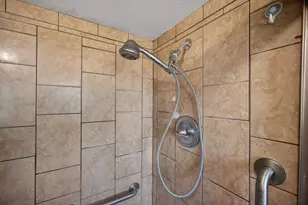 7404 Lindale Dr, Sacramento, CA 95828 - Photo 15