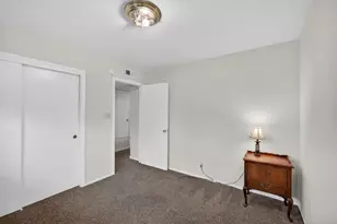 7404 Lindale Dr, Sacramento, CA 95828 - Photo 21