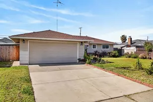 7404 Lindale Dr, Sacramento, CA 95828 - Photo 3