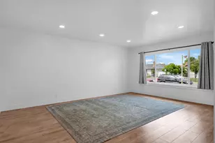 6788 9th Ave, Sacramento, CA 95820 - Photo 9