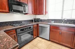 8252 Ashcrest Ln, Fair Oaks, CA 95628 - Photo 15
