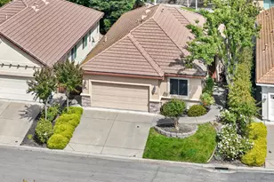 8252 Ashcrest Ln, Fair Oaks, CA 95628 - Photo 3