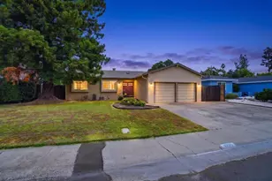 3735 Hillcrest Ln, Sacramento, CA 95821 - Photo 3