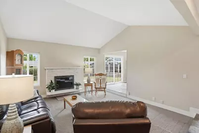 3735 Hillcrest Lane, Sacramento, CA 95821 - Photo 11