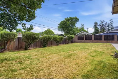 3735 Hillcrest Lane, Sacramento, CA 95821 - Photo 29