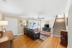 2560 Watson St, Sacramento, CA 95821 - Photo 3