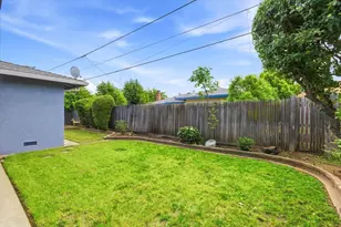 7300 Flamingo Way, Sacramento, CA 95828 - Photo 29