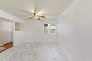7300 Flamingo Way, Sacramento, CA 95828 - Photo 11