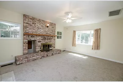 225 Fresno Avenue, Modesto, CA 95351 - Photo 11