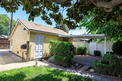 225 Fresno Avenue, Modesto, CA 95351 - Photo 29