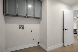 5912 Sawyer Cir, Sacramento, CA 95823 - Photo 19