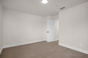 5912 Sawyer Cir, Sacramento, CA 95823 - Photo 37