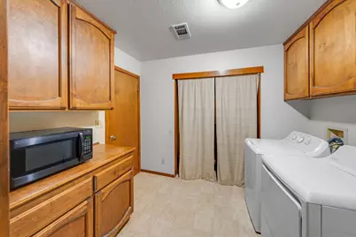 8797 Valley Oak Lane, Elk Grove, CA 95624 - Photo 15