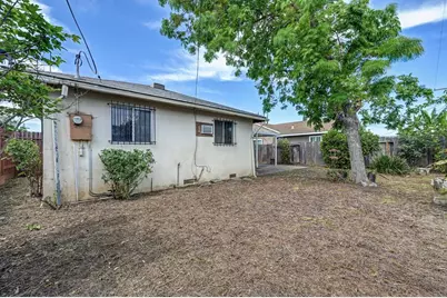 5521 78th Street, Sacramento, CA 95820 - Photo 25