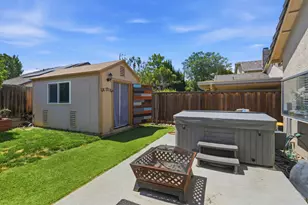 102 Henry Ct, Tracy, CA 95376 - Photo 25