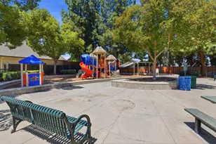 102 Henry Ct, Tracy, CA 95376 - Photo 27