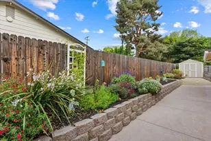 8678 Pardillo Ave, Orangevale, CA 95662 - Photo 23