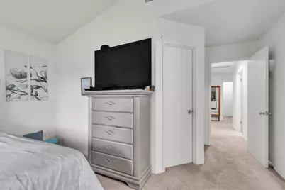 7666 Bluebrook Way, Sacramento, CA 95823 - Photo 17