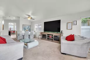 7666 Bluebrook Way, Sacramento, CA 95823 - Photo 5