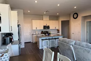 9653 Respect Dr, Sacramento, CA 95829 - Photo 7