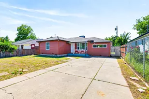 4830 Del Norte Blvd, Sacramento, CA 95820 - Photo 1