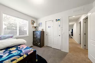 Village Circle, Sacramento, CA 95838 - Photo 17