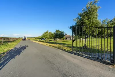 26040 Jacktone Road, Galt, CA 95632 - Photo 11