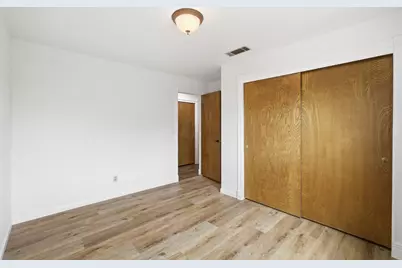 1218 W Evergreen Court, Visalia, CA 93277 - Photo 29