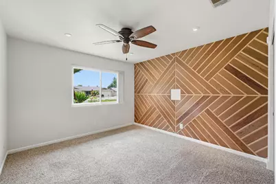 1218 W Evergreen Court, Visalia, CA 93277 - Photo 23