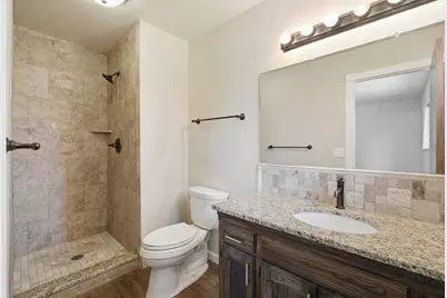 1218 W Evergreen Court, Visalia, CA 93277 - Photo 33