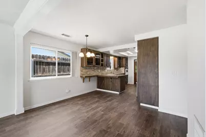 1218 W Evergreen Court, Visalia, CA 93277 - Photo 13