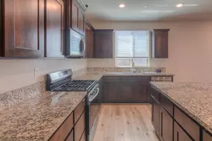 5025 Whirlabout St, Roseville, CA 95747 - Photo 15