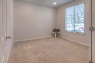 5025 Whirlabout St, Roseville, CA 95747 - Photo 7