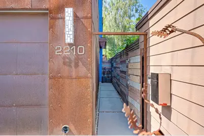 2210 Blues Alley, Sacramento, CA 95816 - Photo 5