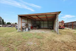 699 SE Stewart Rd, Yuba City, CA 95991 - Photo 33
