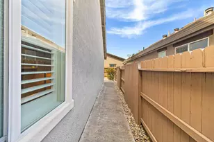 7809 Barnsley Way, Elk Grove, CA 95757 - Photo 39