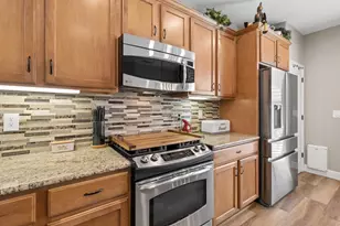 7809 Barnsley Way, Elk Grove, CA 95757 - Photo 15